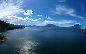 Sky view Atitlán lake suites ,una inmejorable vista apto privado dentro del lujoso hotel